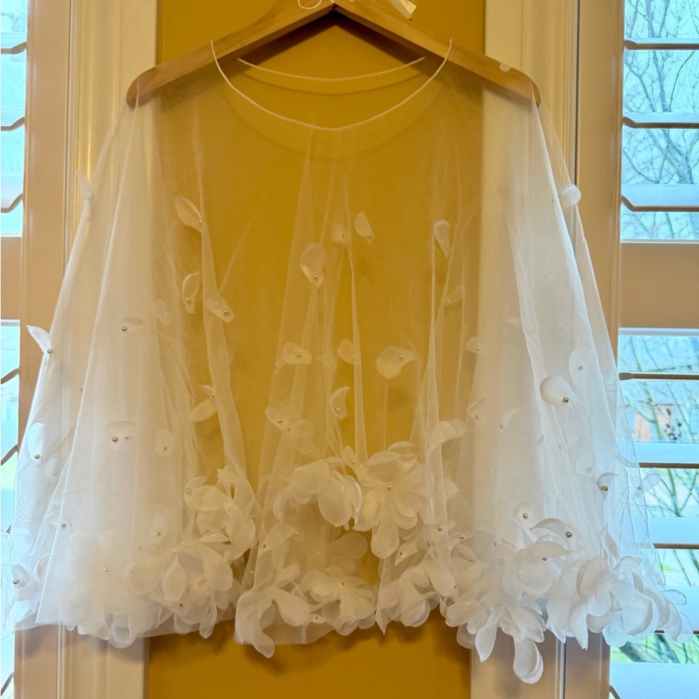BNIP Stunning Sheer White Floral Bridal Capelet-O/S
